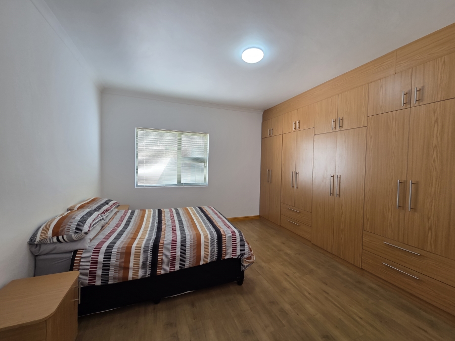 4 Bedroom Property for Sale in Harbour Lights Western Cape